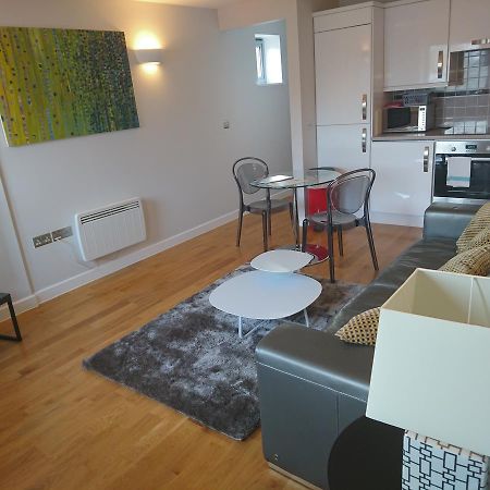 Lux Living Apartments - Roman House CBG エクステリア 写真