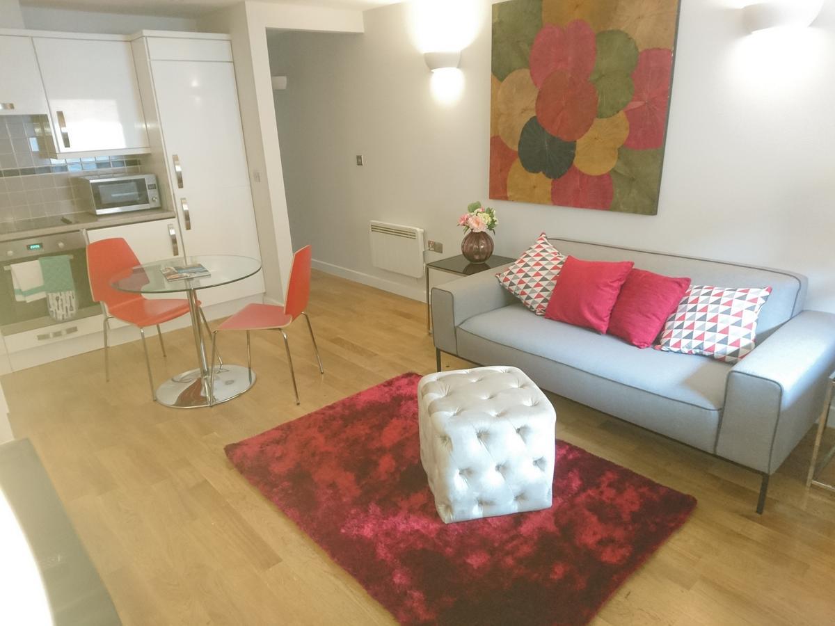Lux Living Apartments - Roman House CBG エクステリア 写真