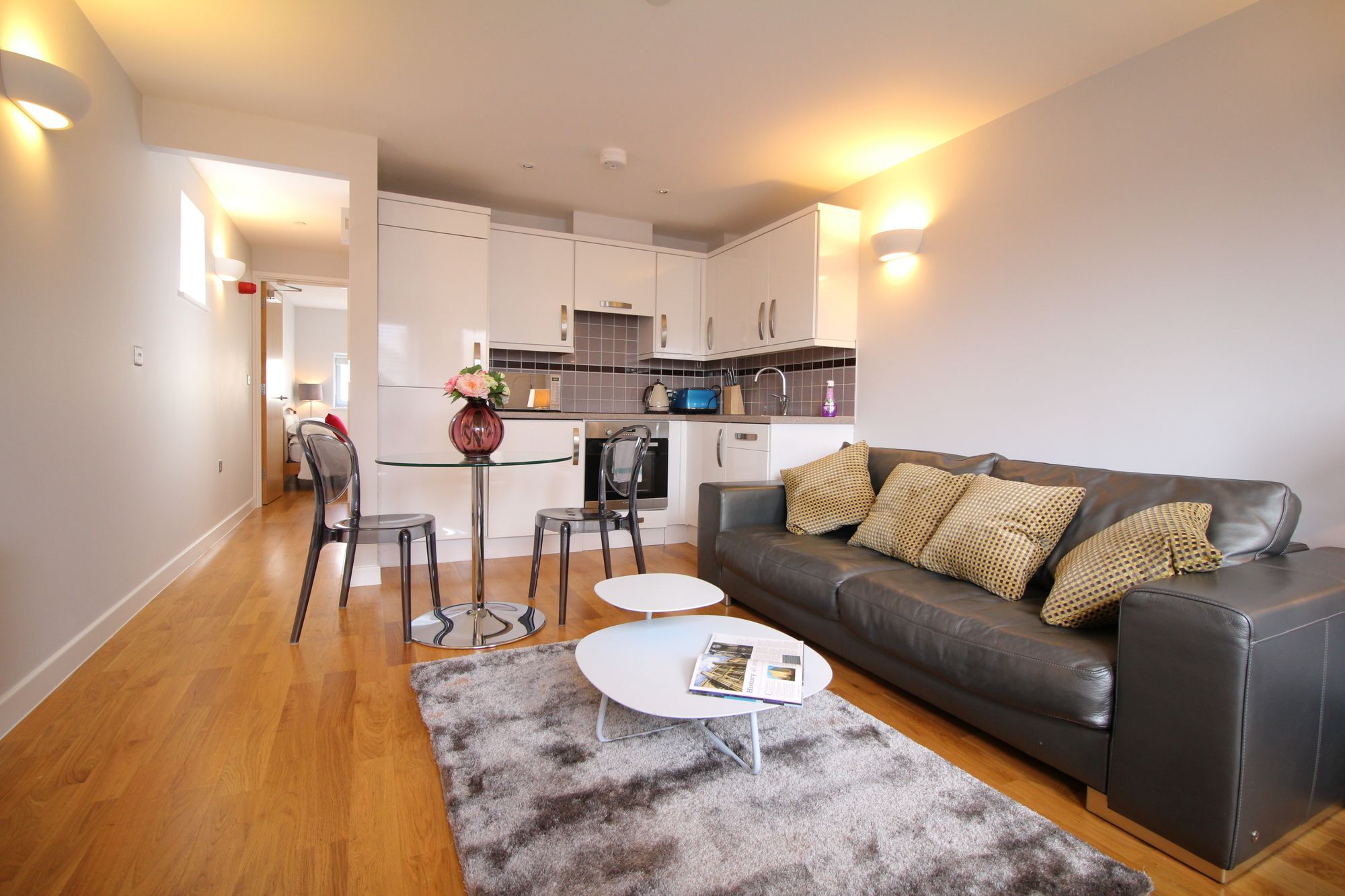 Lux Living Apartments - Roman House CBG エクステリア 写真